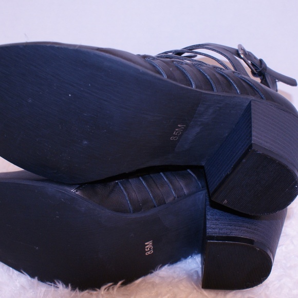 Women's Guess Giya Caged Booties Size 8.5M, Black - Picture 7 of 8